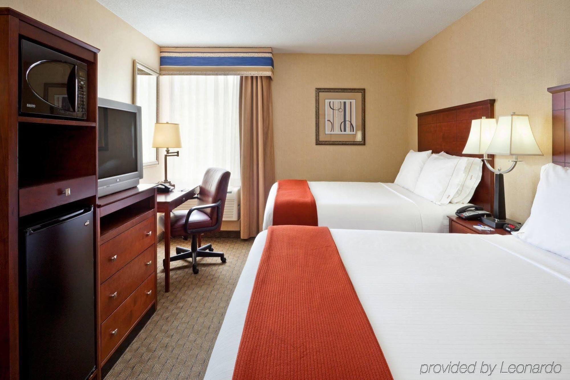 Holiday Inn Express Ramsey Mahwah By Ihg Exteriör bild