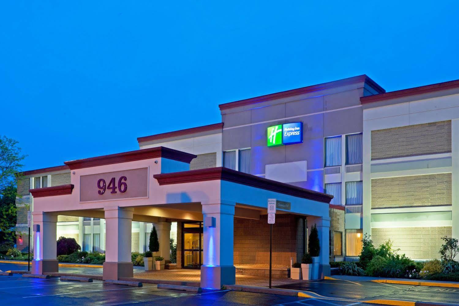 Holiday Inn Express Ramsey Mahwah By Ihg Exteriör bild