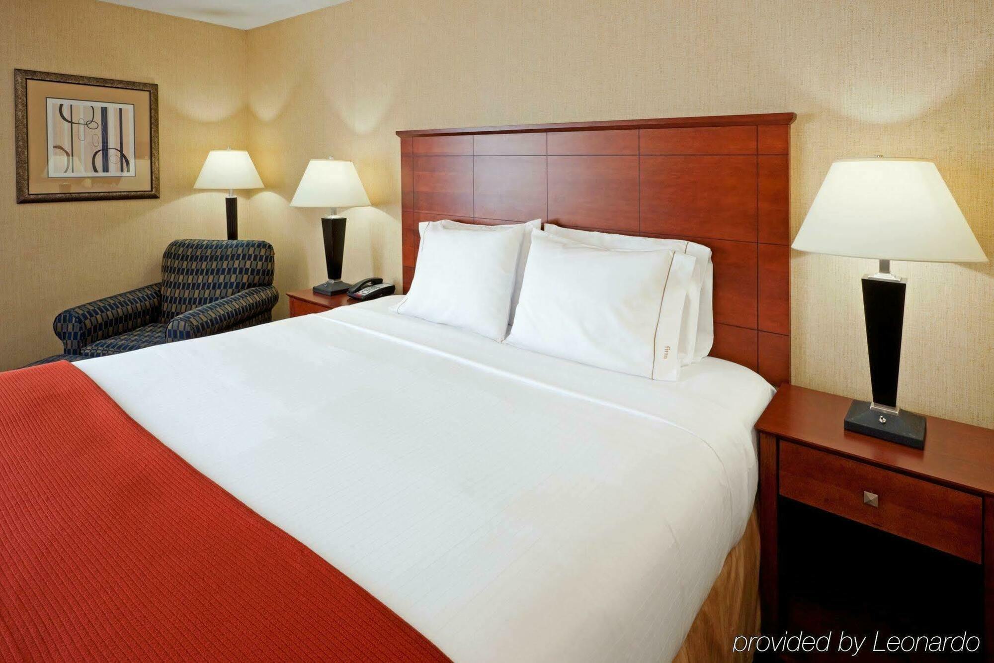 Holiday Inn Express Ramsey Mahwah By Ihg Exteriör bild